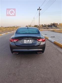 كرايسلر 200